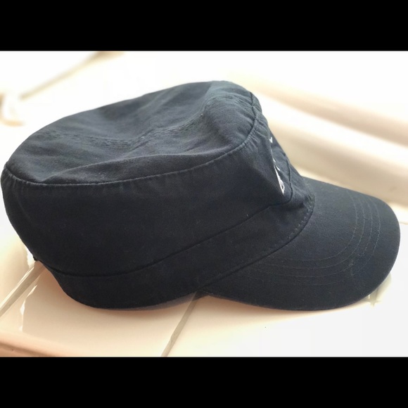 Production HOUSE TV Show Hat-Unisex - Picture 2 of 5